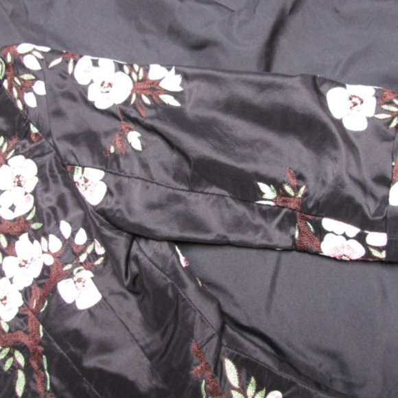 COLLETTE DINNIGAN SILK BLAZER  3D CHERRY BLOSSOM - Picture 8 of 12